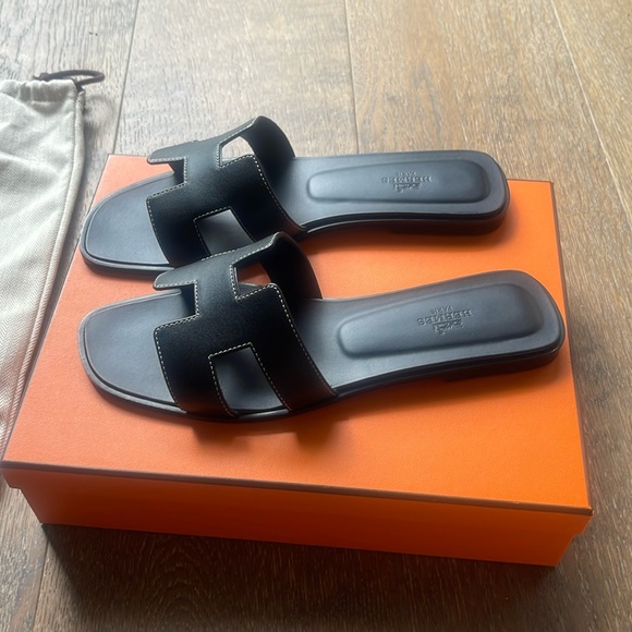 Hermès Oran Sandal Noir Piqures Ecrues (Black) Size 39 1/2  100% Authentic! - Picture 5 of 11